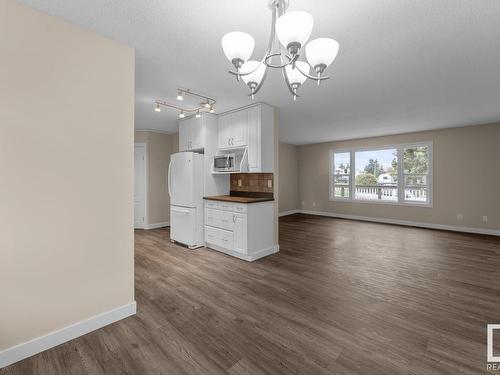 218 20 Street, Cold Lake, AB - Indoor Photo Showing Kitchen