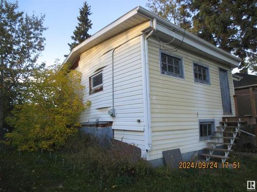 4615 4 Avenue, Edson, AB - Outdoor With Exterior