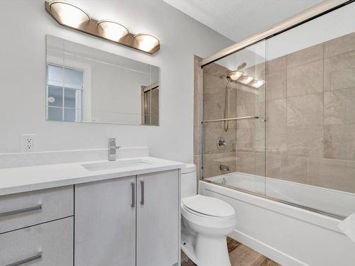 8416 26 Avenue, Edmonton, AB - Indoor Photo Showing Bathroom