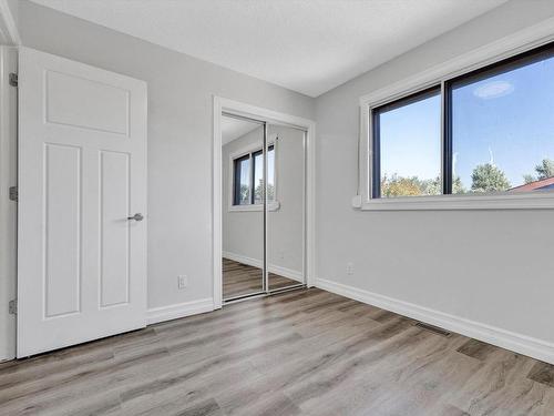 8416 26 Avenue, Edmonton, AB - Indoor Photo Showing Other Room