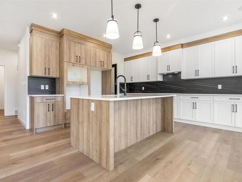 Spruce Grove, AB - Indoor Photo Showing Kitchen