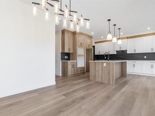 Spruce Grove, AB - Indoor Photo Showing Kitchen