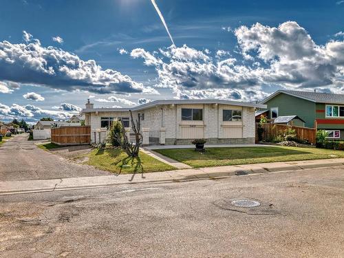 11419 144 Av Nw, Edmonton, AB 