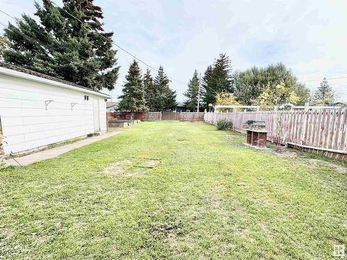 5613 48 A St, Vegreville, AB 