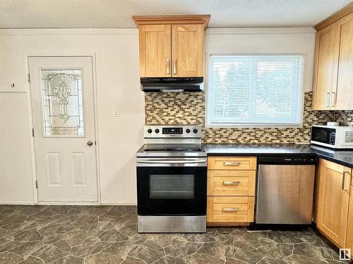 5613 48 A Street, Vegreville, AB - Indoor Photo Showing Kitchen With Stainless Steel Kitchen