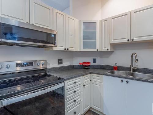 6 15 Poirier Avenue, St. Albert, AB - Indoor Photo Showing Kitchen With Double Sink