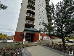 #105 9707 105 ST NW  Edmonton, AB T5K 2Y4