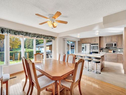 208 Grandisle Point(E) Nw, Edmonton, AB - Indoor Photo Showing Dining Room