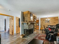 #130 2703 79 ST NW  Edmonton, AB T6K 3Z6