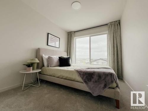 403 32 Street, Edmonton, AB - Indoor Photo Showing Bedroom