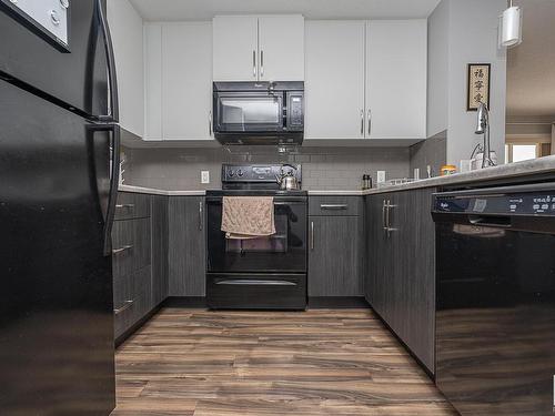 121 3670 139 Avenue, Edmonton, AB - Indoor Photo Showing Kitchen