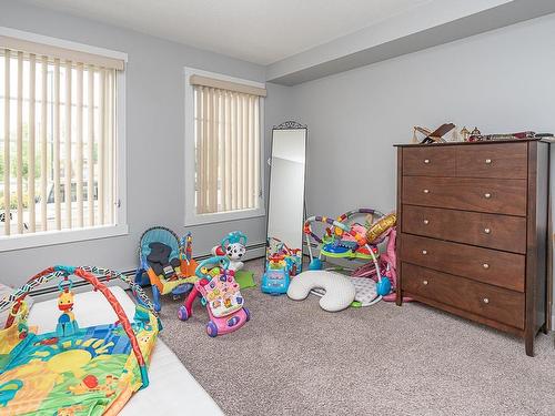 121 3670 139 Avenue, Edmonton, AB - Indoor Photo Showing Bedroom