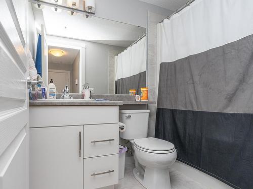 121 3670 139 Avenue, Edmonton, AB - Indoor Photo Showing Bathroom