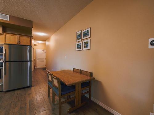 105 9707 106 Street, Edmonton, AB - Indoor