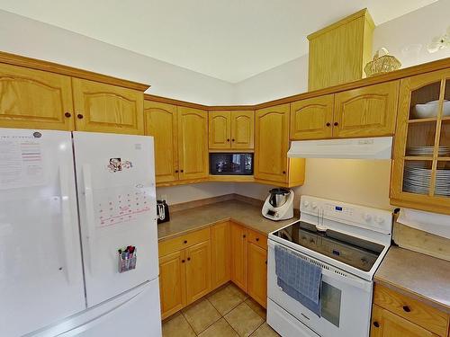 5113 Twp Rd 592A, Rural Barrhead County, AB - Indoor Photo Showing Kitchen