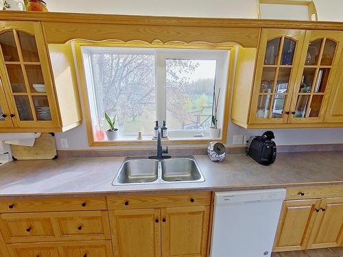 5113 Twp Rd 592A, Rural Barrhead County, AB - Indoor Photo Showing Kitchen With Double Sink