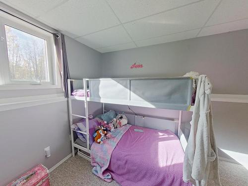 5113 Twp Rd 592A, Rural Barrhead County, AB - Indoor Photo Showing Bedroom