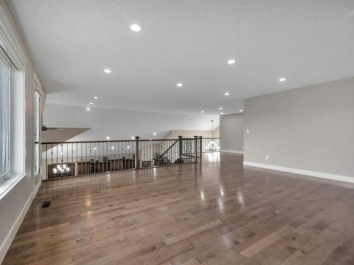 1253 Adamson Drive, Edmonton, AB - Indoor Photo Showing Other Room