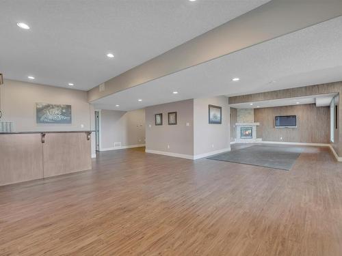 1253 Adamson Drive, Edmonton, AB - Indoor Photo Showing Other Room