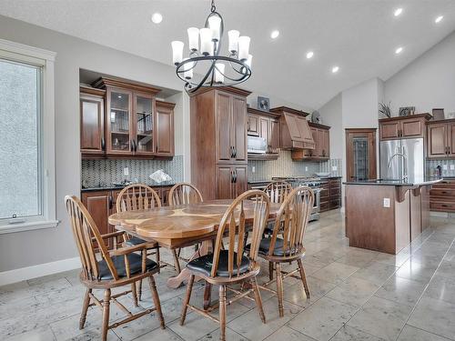 1253 Adamson Drive, Edmonton, AB - Indoor Photo Showing Dining Room