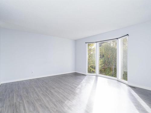 11616 39A Avenue, Edmonton, AB - Indoor Photo Showing Other Room