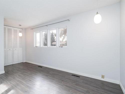 11616 39A Avenue, Edmonton, AB - Indoor Photo Showing Other Room