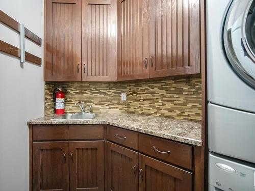 18343 Lessard Road, Edmonton, AB - Indoor Photo Showing Kitchen