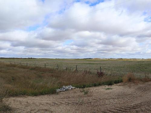 South Pt Of Nw-28-53-15-W4, Rural Minburn County, AB 