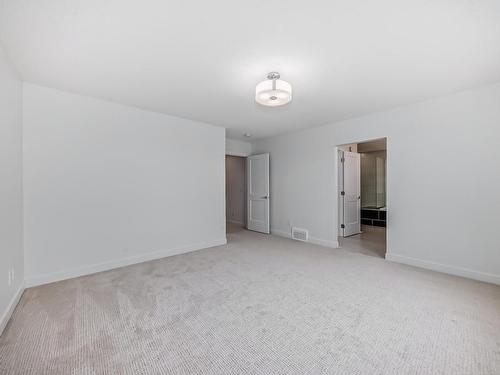 10226 92A Avenue, Morinville, AB - Indoor Photo Showing Other Room