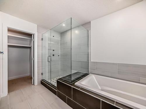 10226 92A Avenue, Morinville, AB - Indoor Photo Showing Bathroom