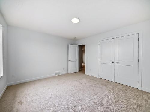 10226 92A Avenue, Morinville, AB - Indoor Photo Showing Other Room