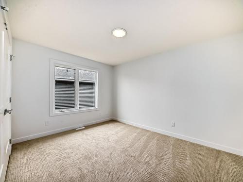 10226 92A Avenue, Morinville, AB - Indoor Photo Showing Other Room