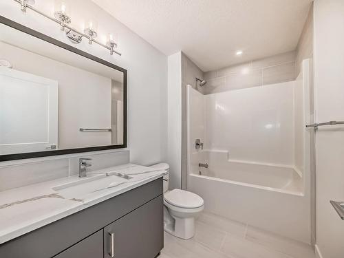 10226 92A Avenue, Morinville, AB - Indoor Photo Showing Bathroom