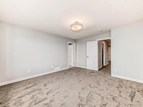 10214 92A Avenue, Morinville, AB - Indoor Photo Showing Other Room