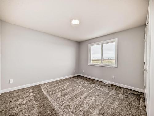 10214 92A Avenue, Morinville, AB - Indoor Photo Showing Other Room