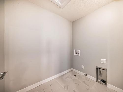 10214 92A Avenue, Morinville, AB - Indoor Photo Showing Other Room