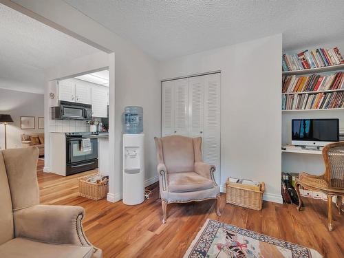 203 10421 93 Street, Edmonton, AB - Indoor