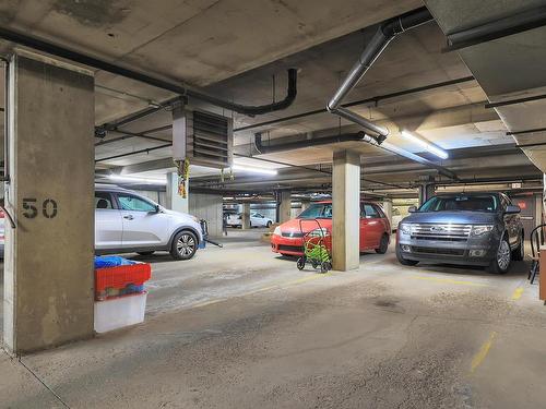 203 10421 93 Street, Edmonton, AB - Indoor Photo Showing Garage