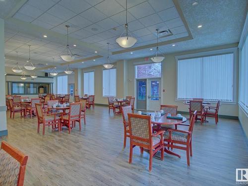 216 8802 Southfort Drive, Fort Saskatchewan, AB - Indoor Photo Showing Dining Room