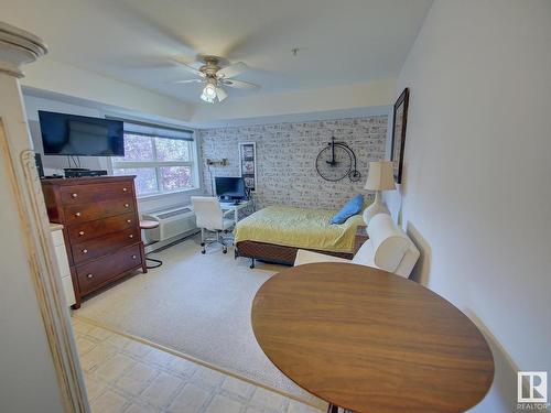 216 8802 Southfort Drive, Fort Saskatchewan, AB - Indoor Photo Showing Bedroom