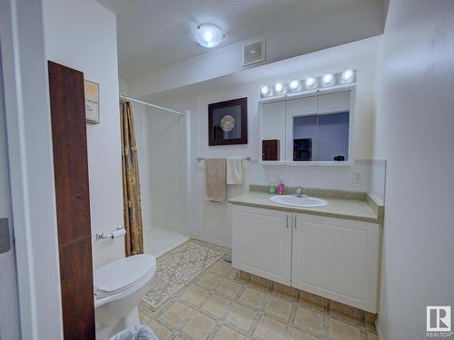 216 8802 Southfort Drive, Fort Saskatchewan, AB - Indoor Photo Showing Bathroom