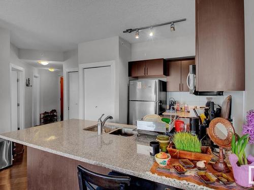 1801 10152 104 Street, Edmonton, AB - Indoor Photo Showing Kitchen