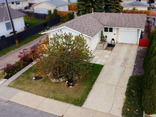 107 Steele Cr Nw, Edmonton, AB 