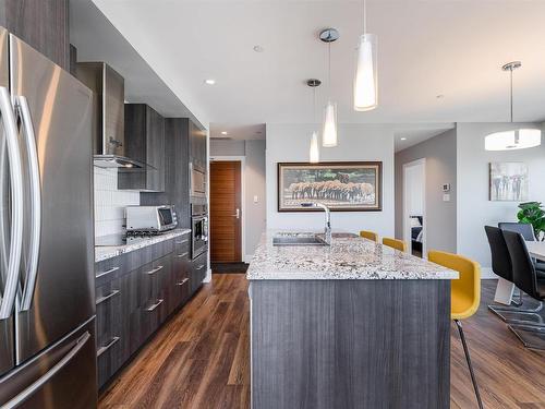 1701 11969 Jasper Avenue, Edmonton, AB - Indoor Photo Showing Kitchen With Upgraded Kitchen