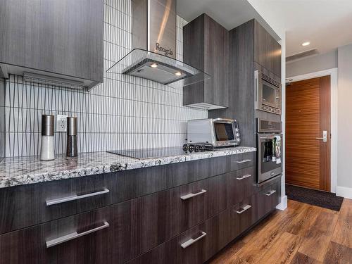 1701 11969 Jasper Avenue, Edmonton, AB - Indoor Photo Showing Kitchen