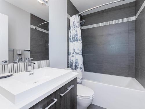 1701 11969 Jasper Avenue, Edmonton, AB - Indoor Photo Showing Bathroom