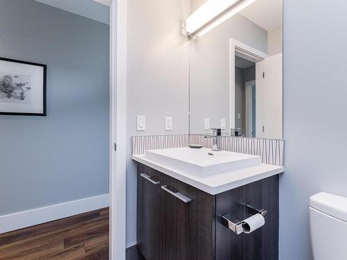 1701 11969 Jasper Avenue, Edmonton, AB - Indoor Photo Showing Bathroom