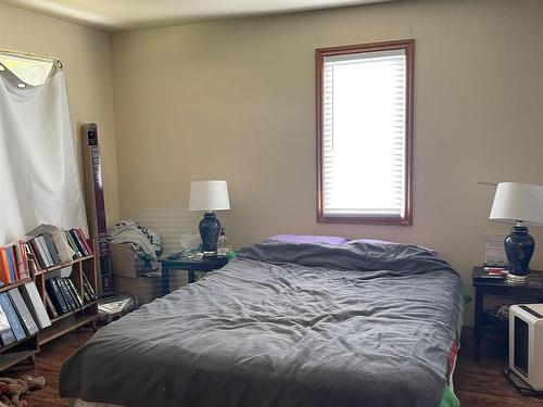 5036 51 Street, Mannville, AB - Indoor Photo Showing Bedroom