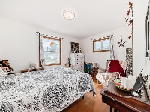 Holden, AB - Indoor Photo Showing Bedroom