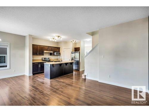 11620 17 Avenue, Edmonton, AB - Indoor Photo Showing Kitchen